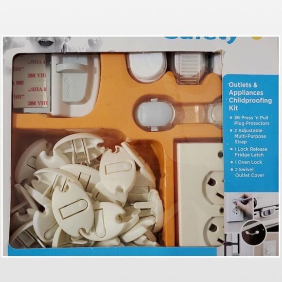 New Safety 1st Child Proof Kit Kid Baby Home Outlet Covers Fridge Latch Straps - Picture 2 of 15
